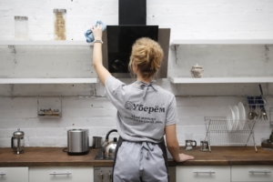 С чего начать уборку в запущенной квартире